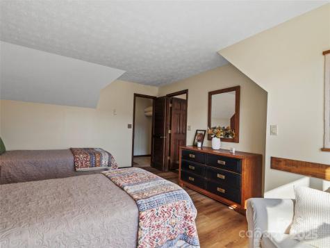 383 Overlook Drive Burnsville NC 28714