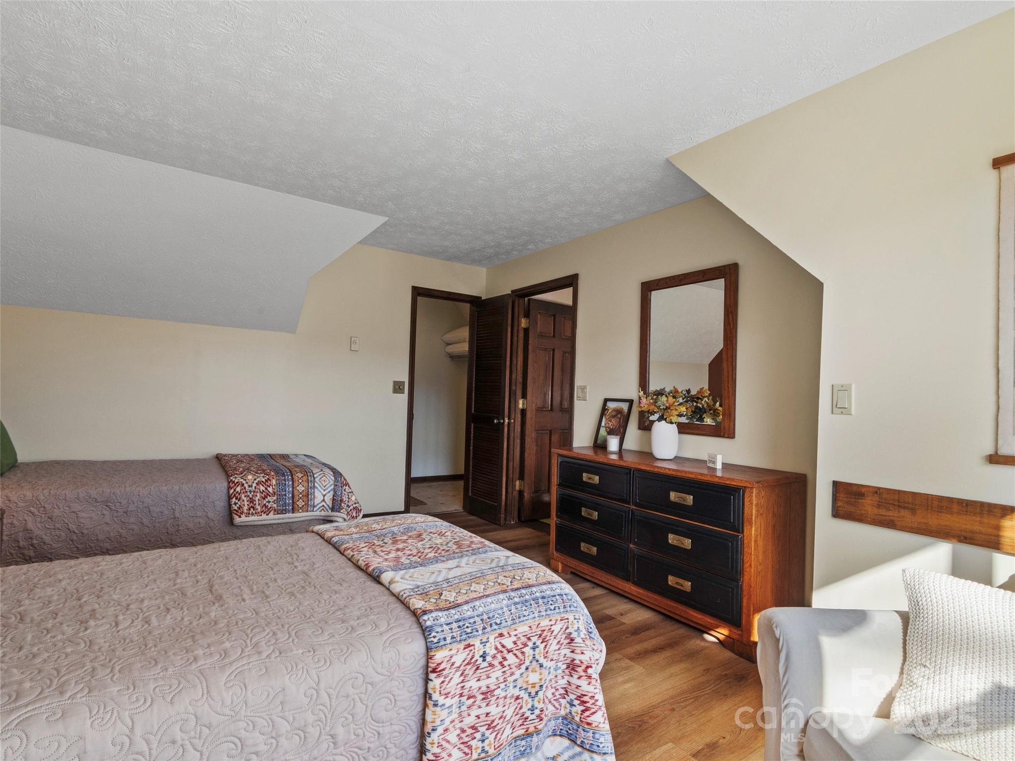 383 Overlook Drive Burnsville NC 28714