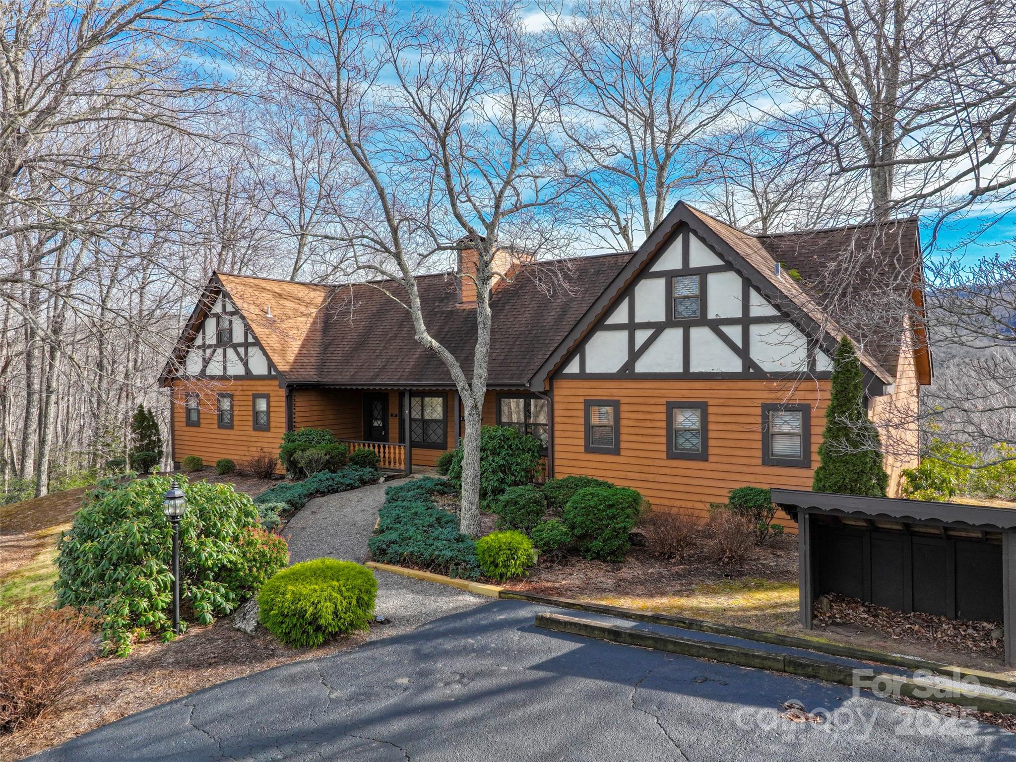 383 Overlook Drive Burnsville NC 28714