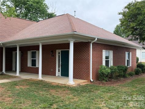 7045 Somerset Springs Drive Charlotte NC 28262