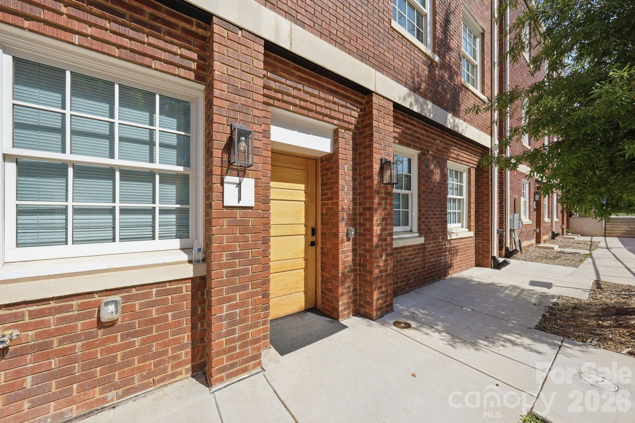203 Grandin Road Charlotte NC 28208