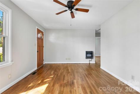 19 Trowbridge Lane Brevard NC 28712