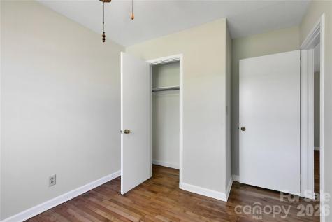 19 Trowbridge Lane Brevard NC 28712