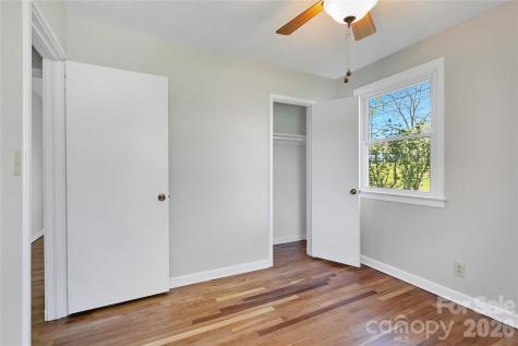 19 Trowbridge Lane Brevard NC 28712
