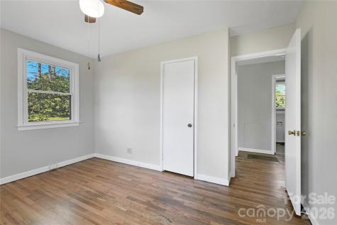 19 Trowbridge Lane Brevard NC 28712