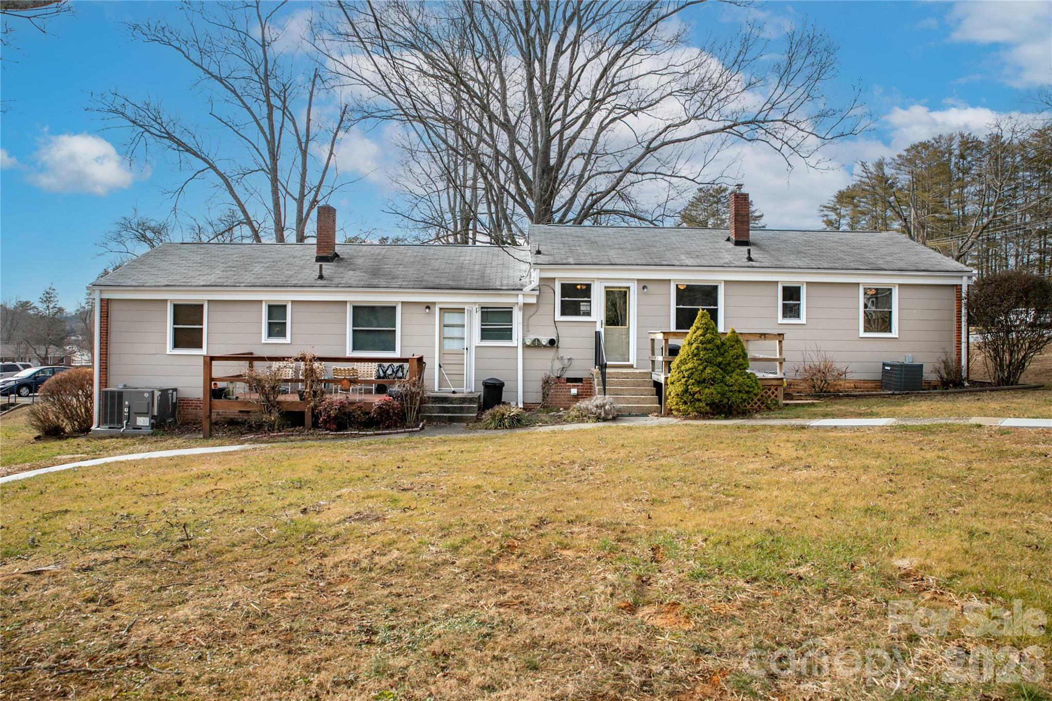 19 Trowbridge Lane Brevard NC 28712
