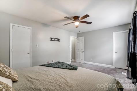 8518 Castle Pine Court Charlotte NC 28226