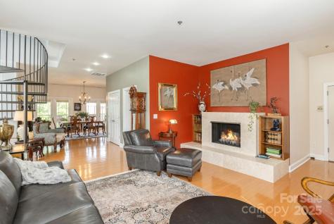 475 S Church Street Hendersonville NC 28792