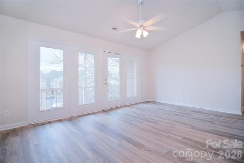 6120 Meadow Rose Lane Charlotte NC 28215