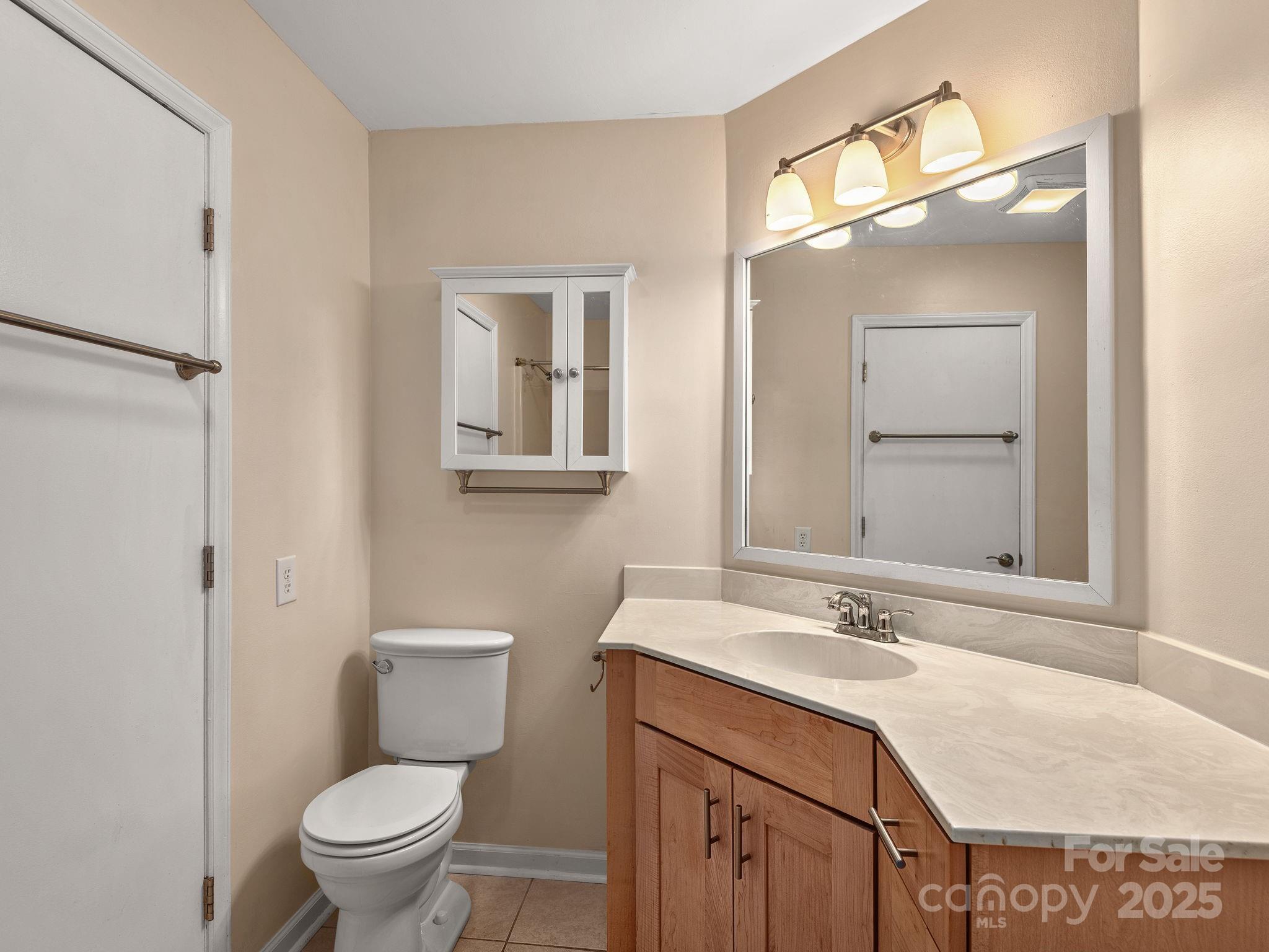 8 Willow Tree Run Asheville NC 28803