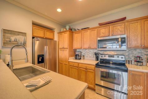 180 Windy Knoll Banner Elk NC 28604