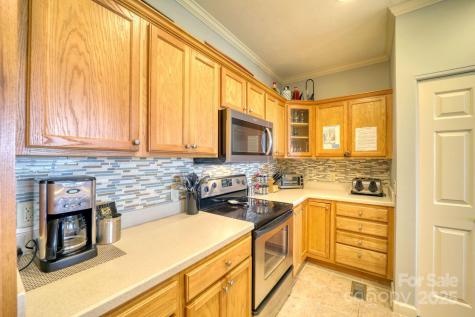 180 Windy Knoll Banner Elk NC 28604