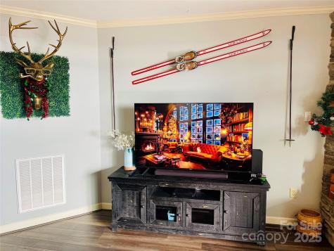 180 Windy Knoll Banner Elk NC 28604