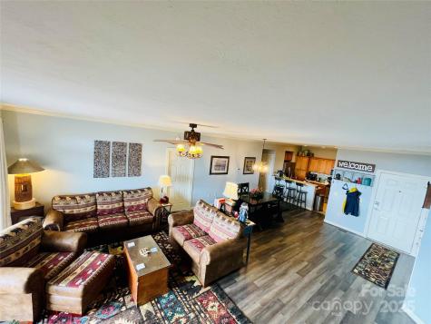 180 Windy Knoll Banner Elk NC 28604