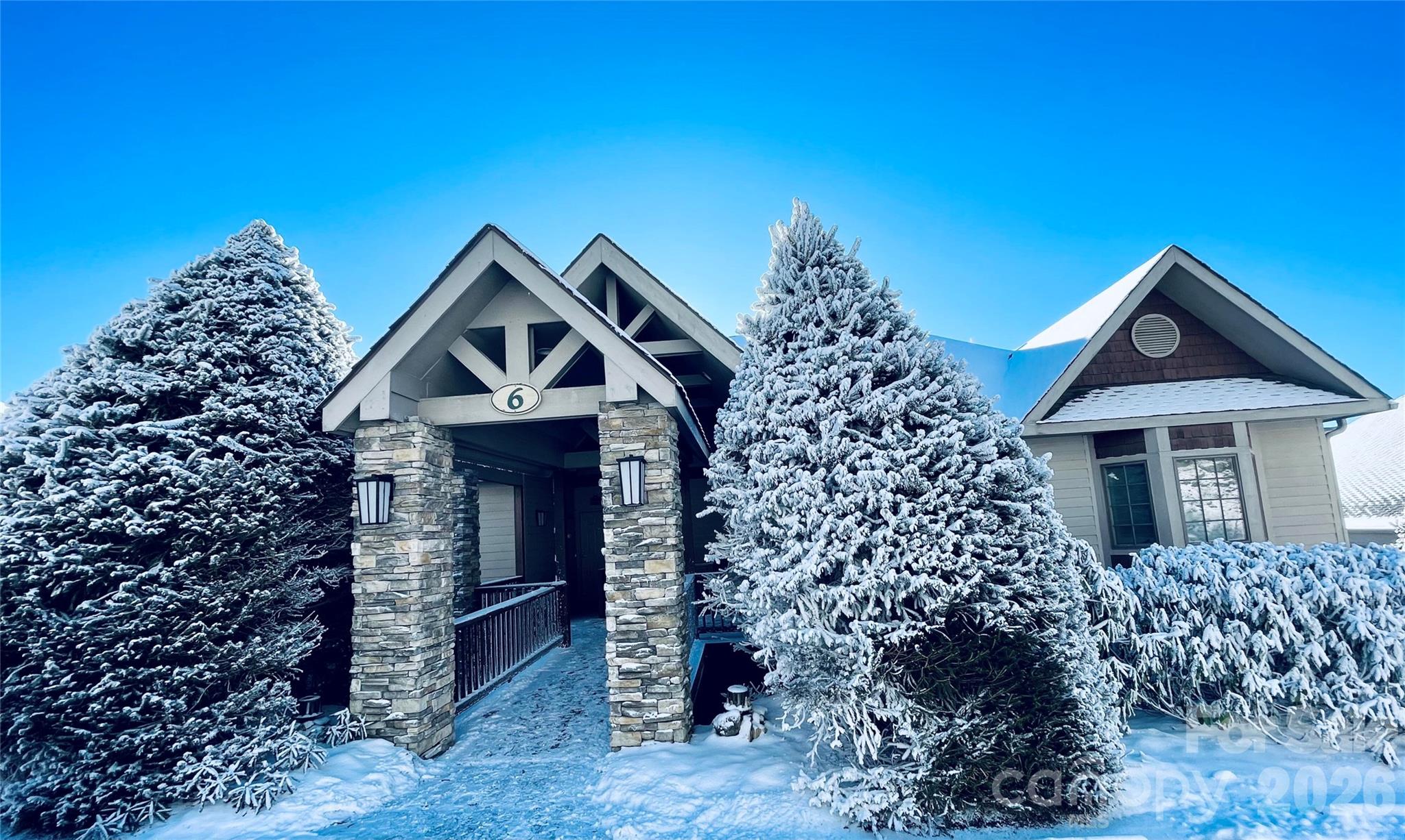 180 Windy Knoll Banner Elk NC 28604
