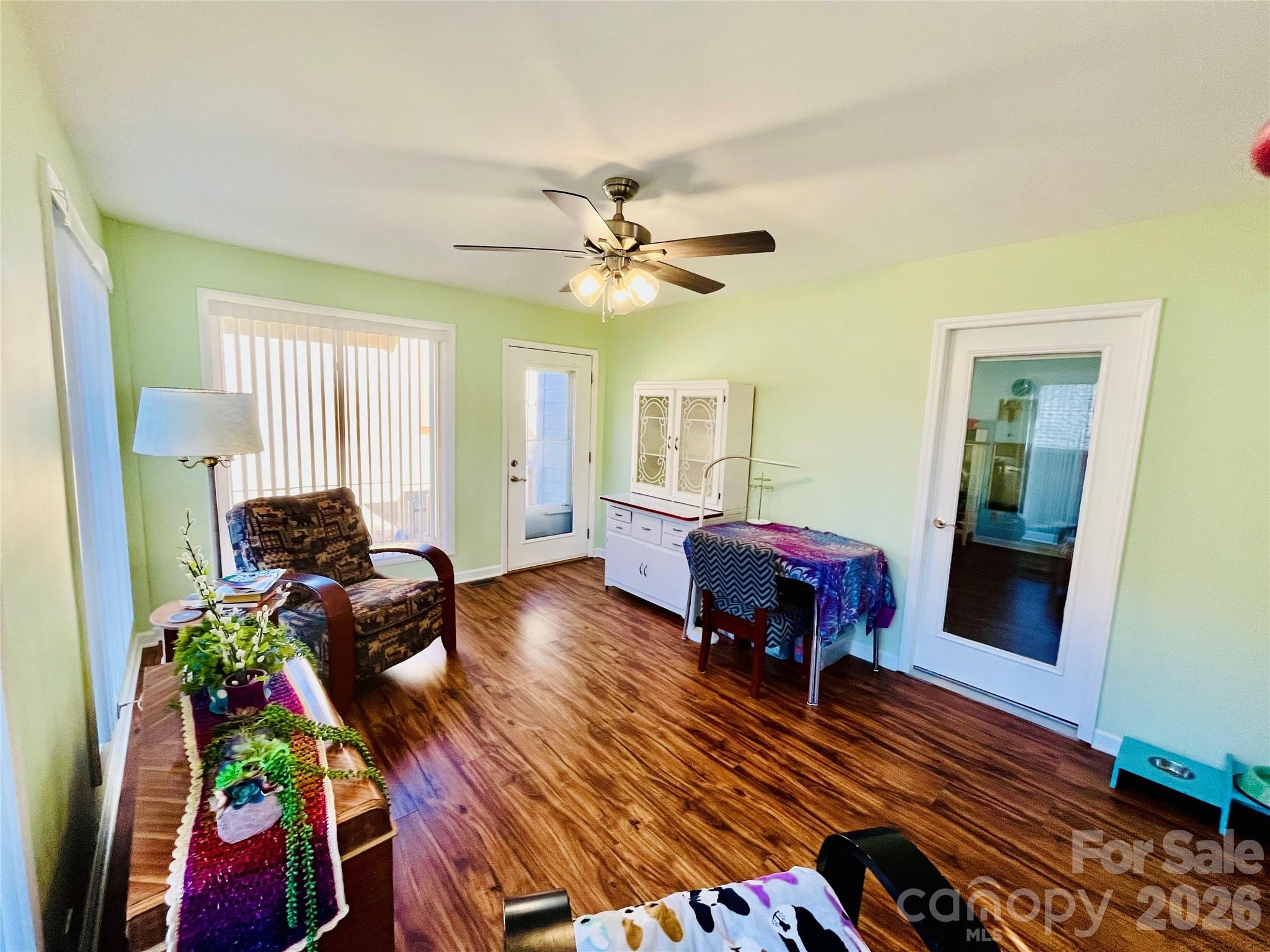 27 Gray Wolf Lane Hendersonville NC 28792