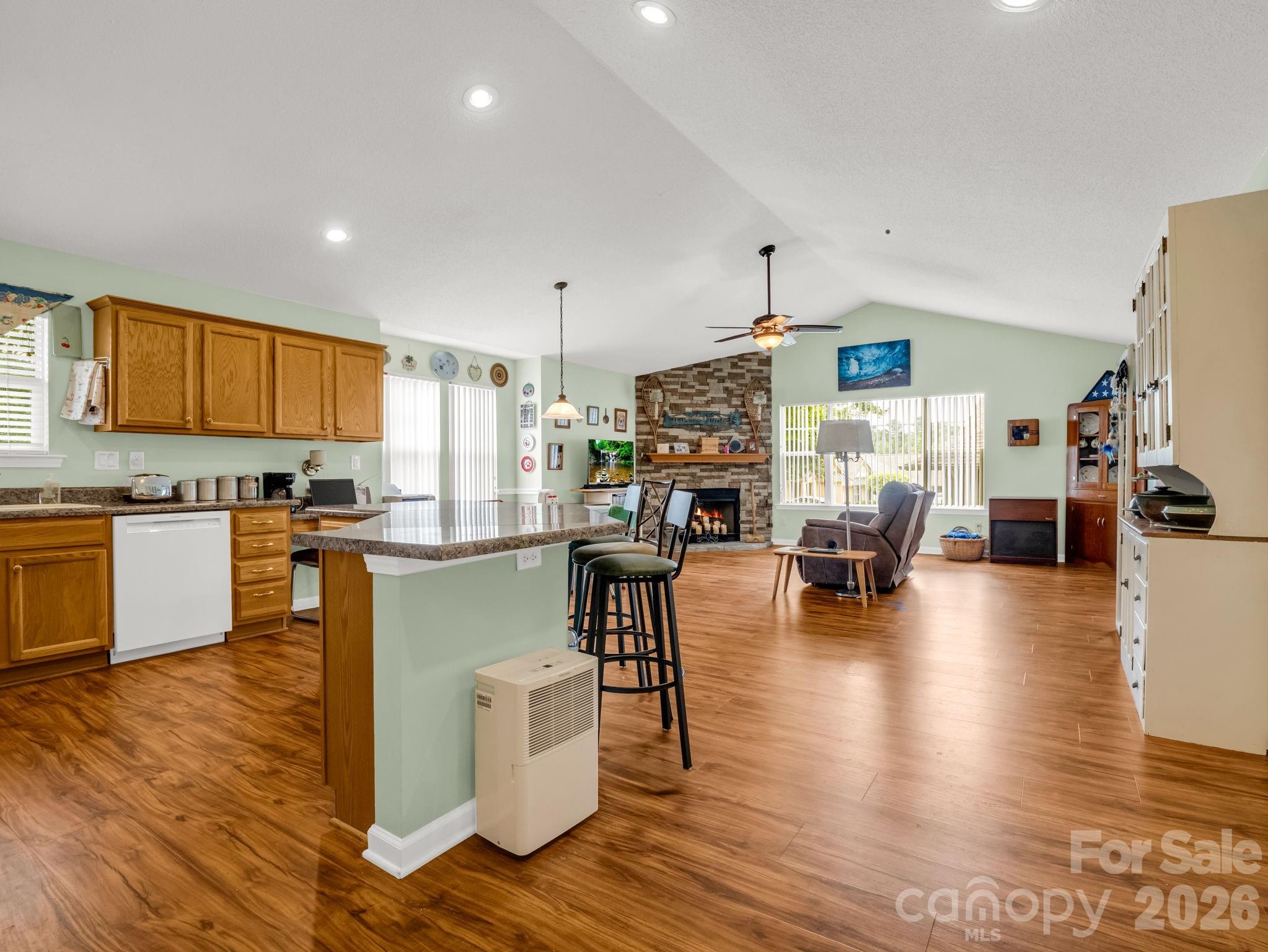 27 Gray Wolf Lane Hendersonville NC 28792