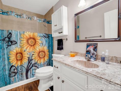 27 Gray Wolf Lane Hendersonville NC 28792