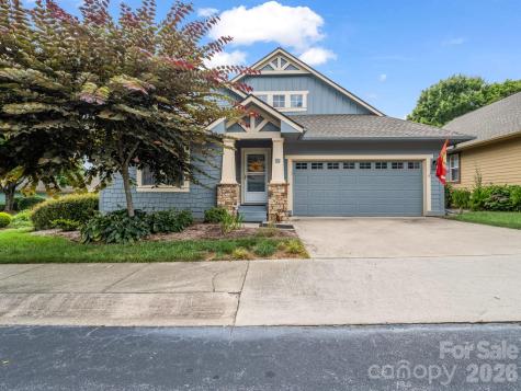 27 Gray Wolf Lane Hendersonville NC 28792