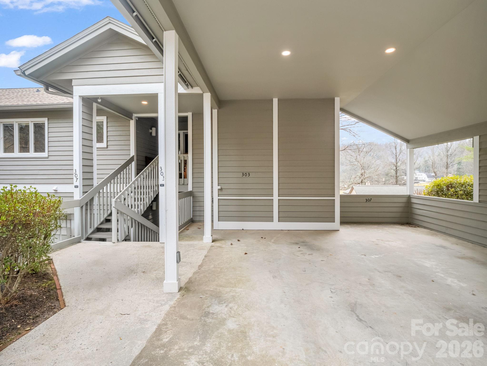 303 Golfside Drive Flat Rock NC 28731