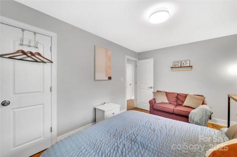 2025 Ibis Court Charlotte NC 28205