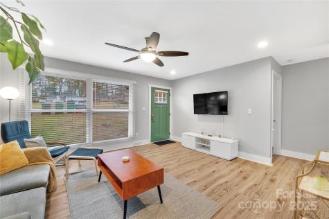 2025 Ibis Court Charlotte NC 28205