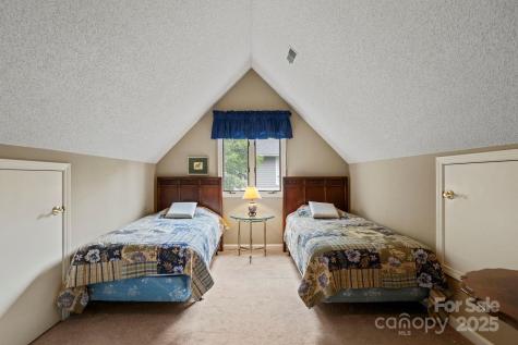 104 Overlook Drive Flat Rock NC 28731