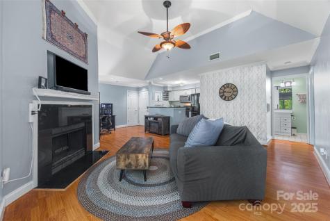 2510 Cranbrook Lane Charlotte NC 28207