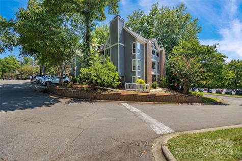 2510 Cranbrook Lane Charlotte NC 28207