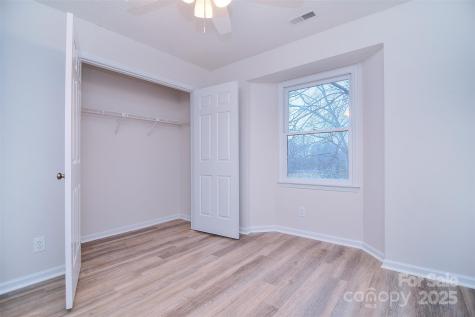 6120 Meadow Rose Lane Charlotte NC 28215