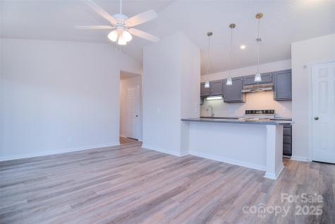 6120 Meadow Rose Lane Charlotte NC 28215