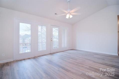 6120 Meadow Rose Lane Charlotte NC 28215