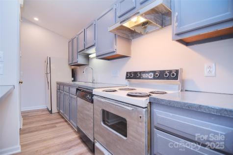 6120 Meadow Rose Lane Charlotte NC 28215