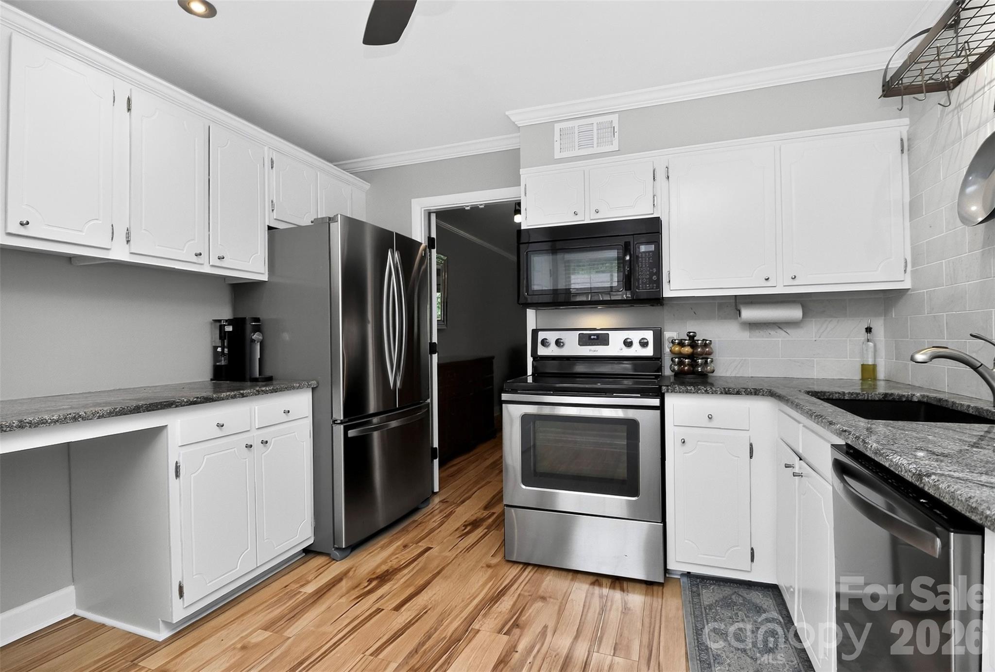 4611 Hedgemore Drive Charlotte NC 28209