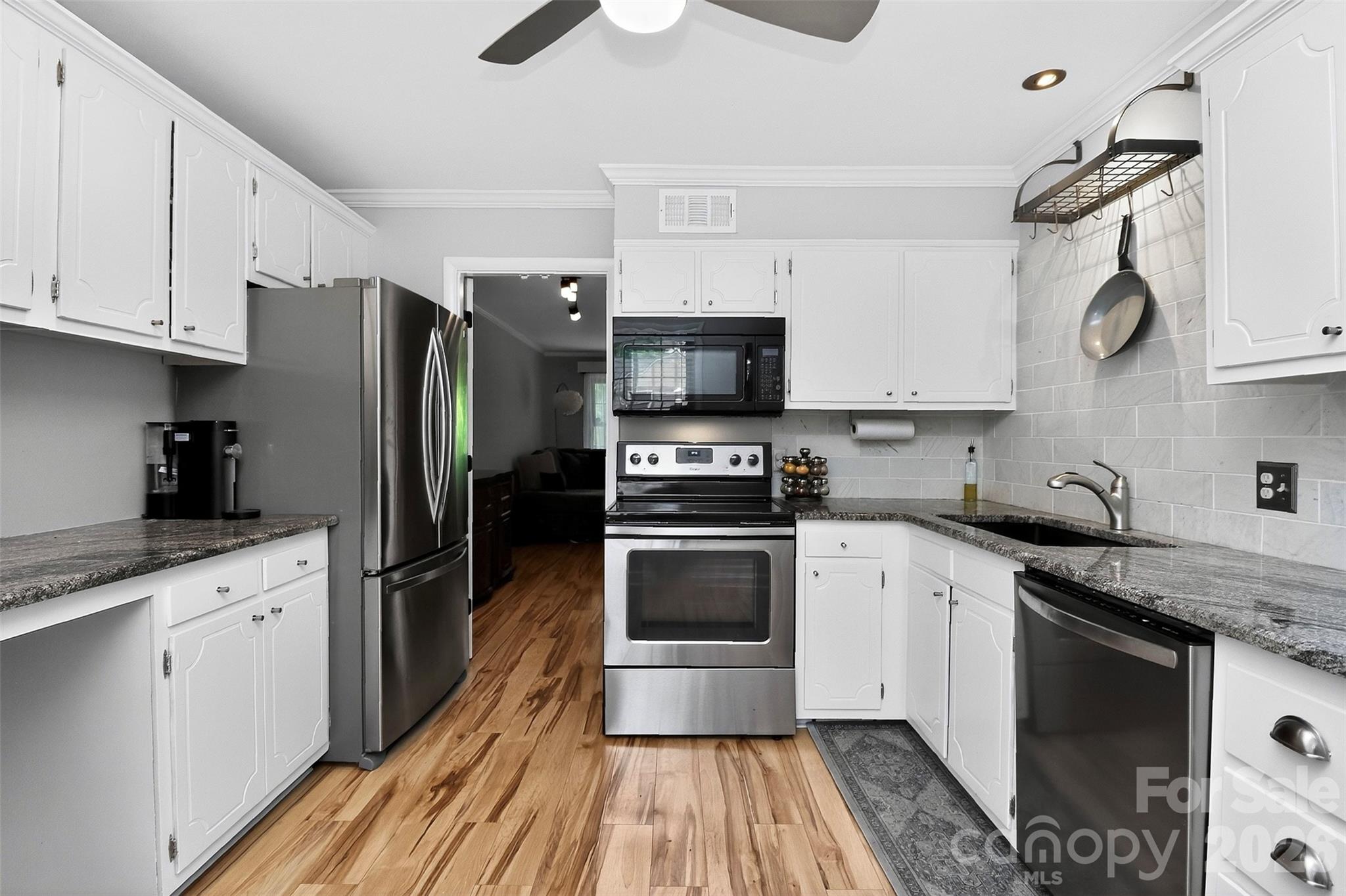 4611 Hedgemore Drive Charlotte NC 28209