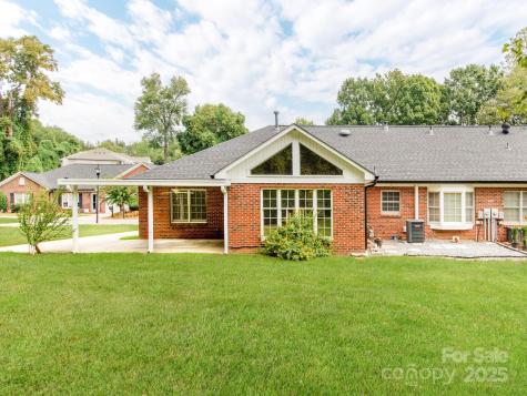 2207 Windsor Woods Drive Gastonia NC 28054