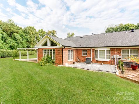 2207 Windsor Woods Drive Gastonia NC 28054