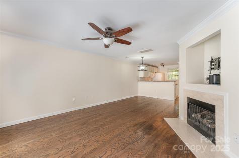 1218 Green Oaks Lane Charlotte NC 28205