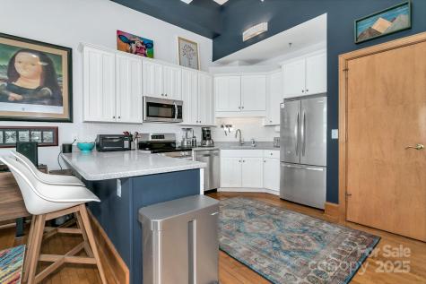 59 College Street Asheville NC 28801