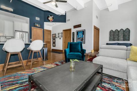 59 College Street Asheville NC 28801