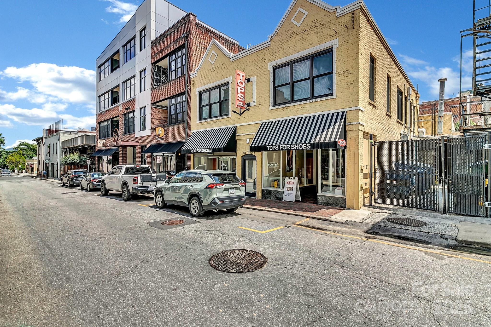 59 College Street Asheville NC 28801