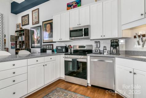 59 College Street Asheville NC 28801