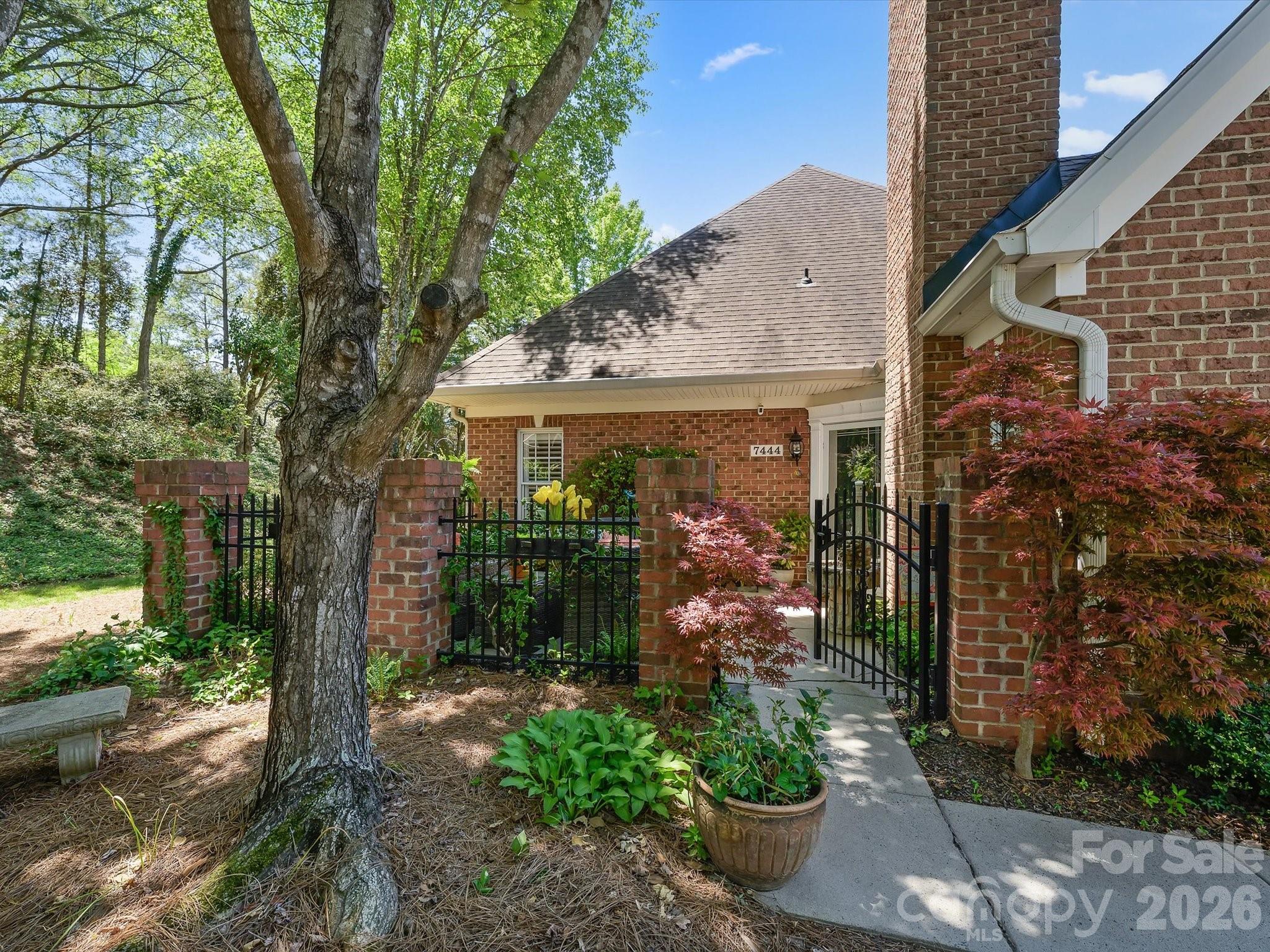 7444 Hurstbourne Green Drive Charlotte NC 28277
