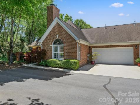 7444 Hurstbourne Green Drive Charlotte NC 28277