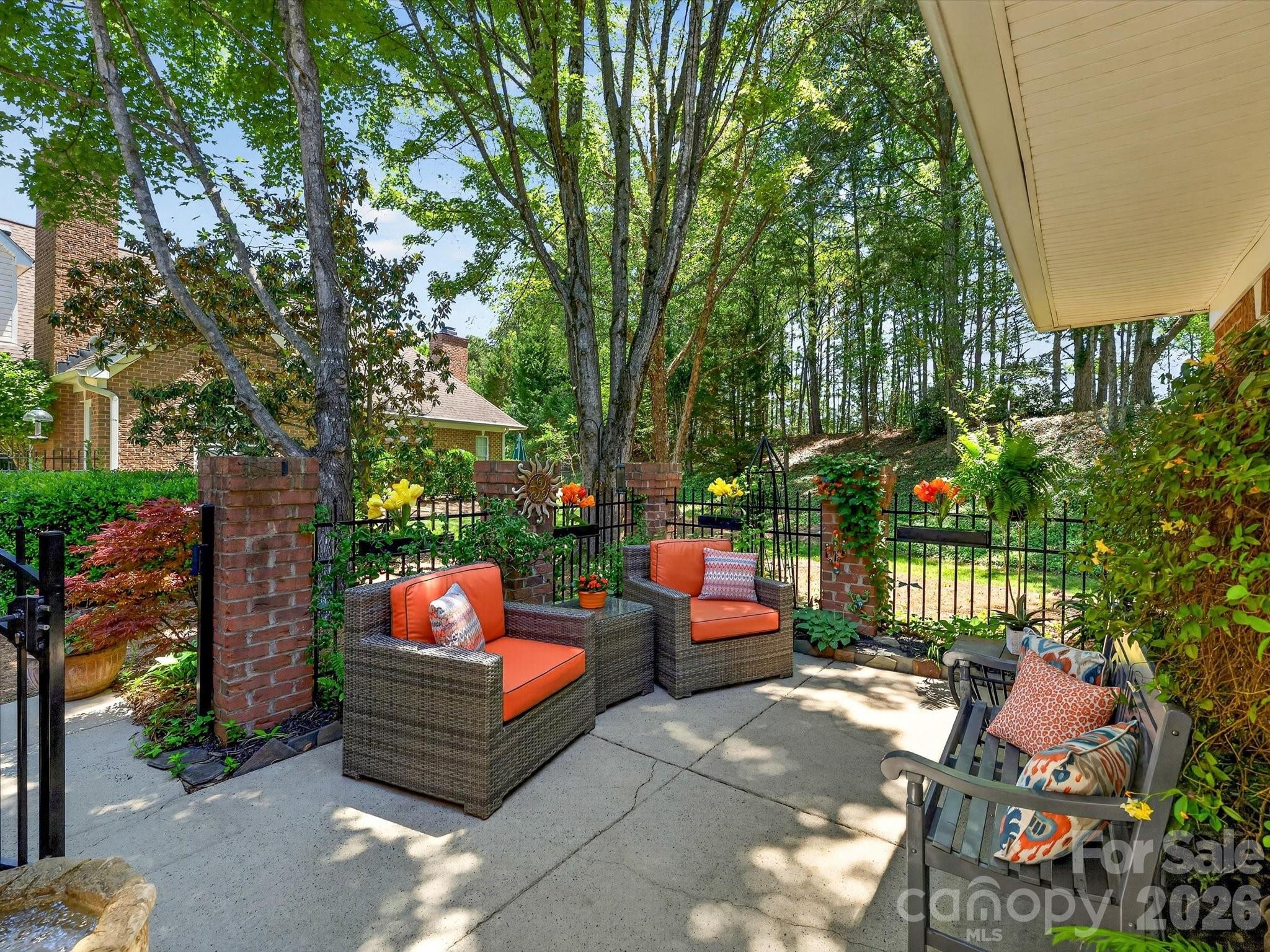 7444 Hurstbourne Green Drive Charlotte NC 28277