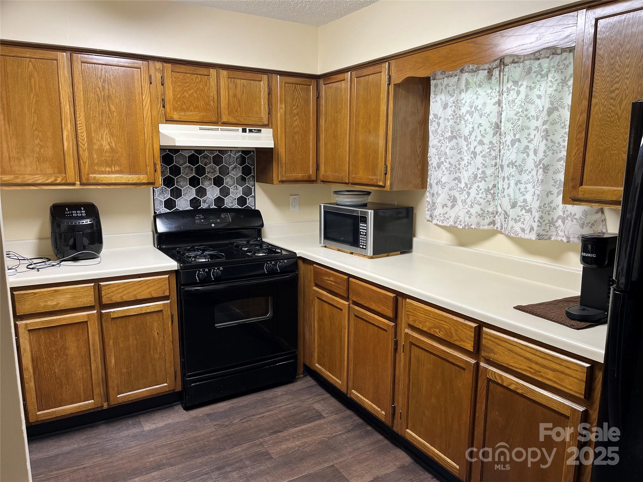 6011 Treetop Court Charlotte NC 28212