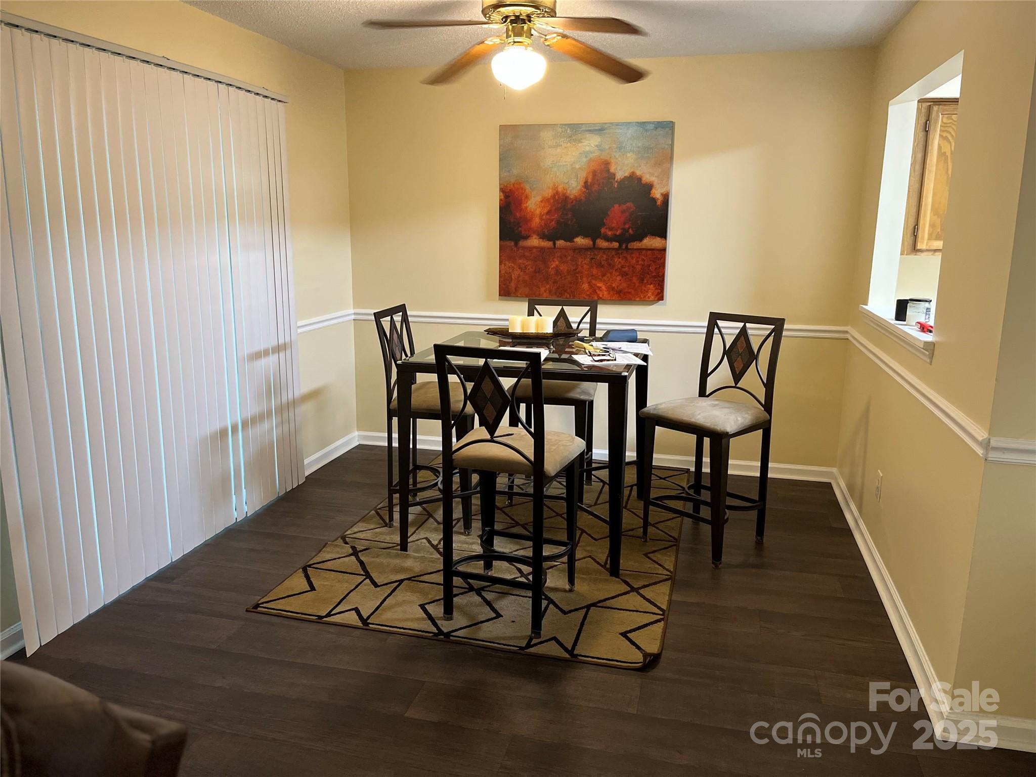 6011 Treetop Court Charlotte NC 28212