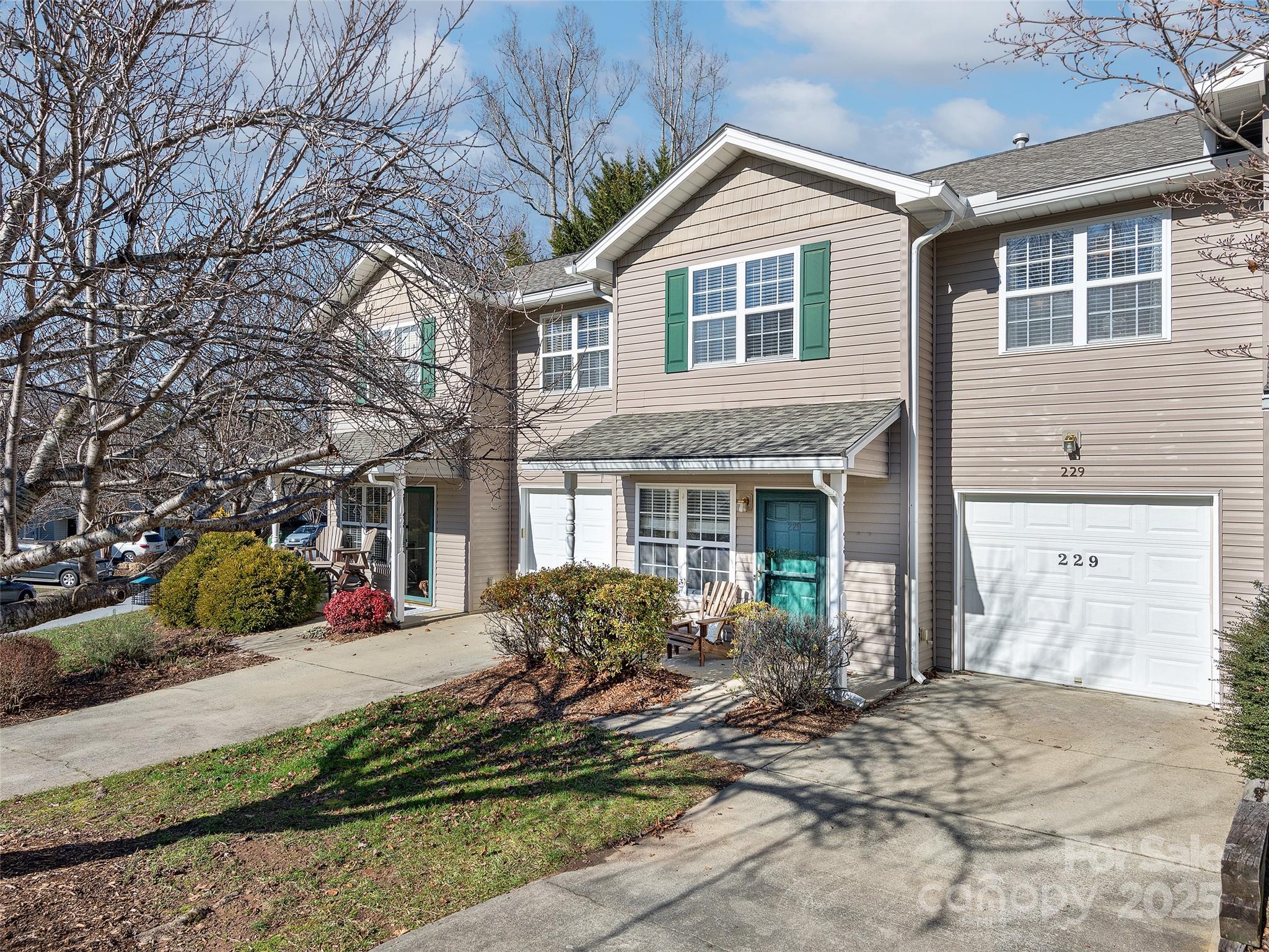 229 Wiltshire Circle Fletcher NC 28732
