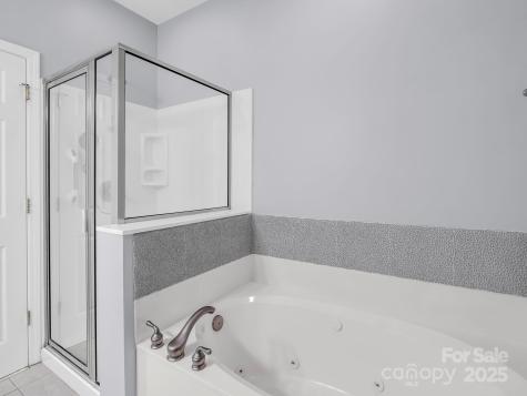 89 Victoria Park Drive Hendersonville NC 28792