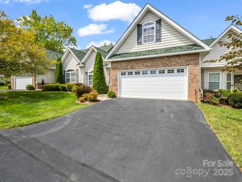 89 Victoria Park Drive Hendersonville NC 28792